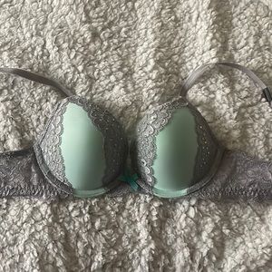 NWT Victoria’s Secret Bra